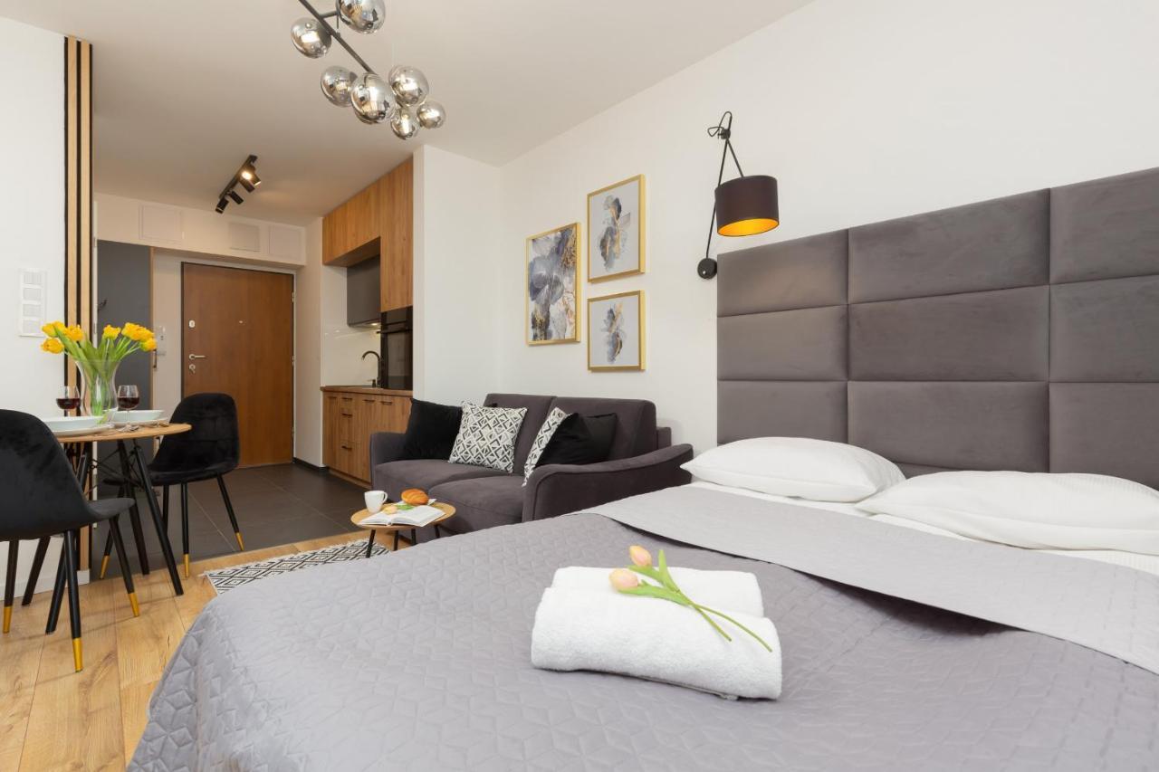 Warsaw Praga Kokoryczki Apartments With Parking By Noclegi Renters Exteriör bild